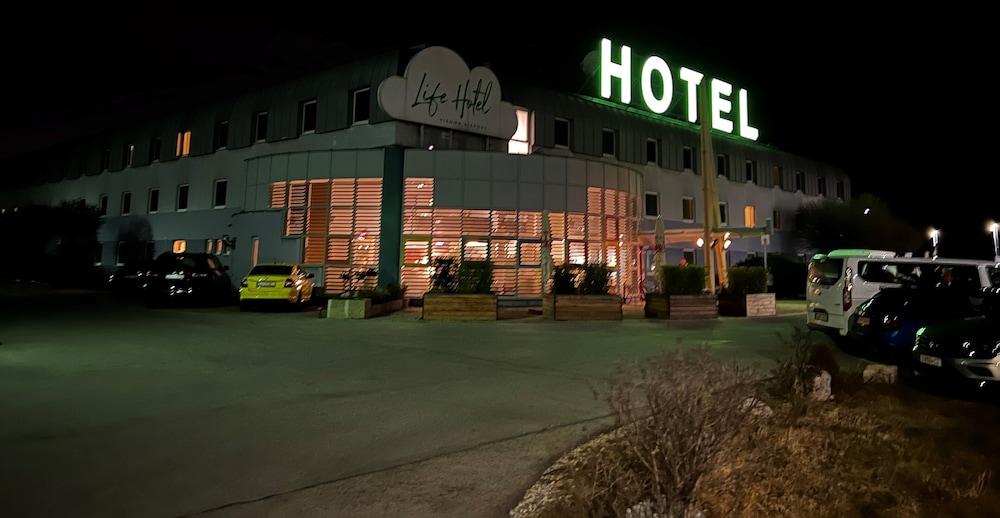 Lifehotel Vienna Airport Фишаменд Дорф Экстерьер фото